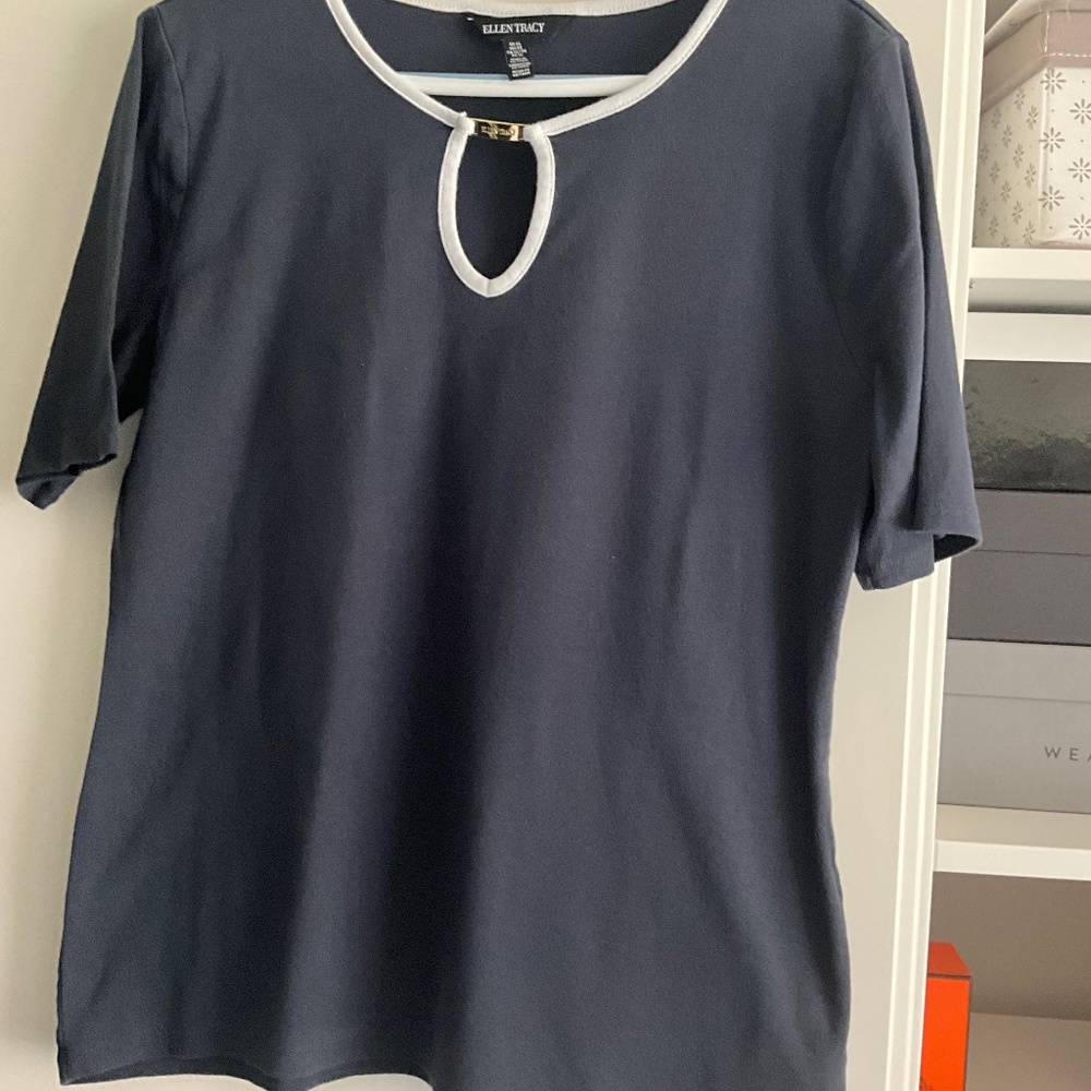 Ellen Tracy, Size XL, blue with white trim